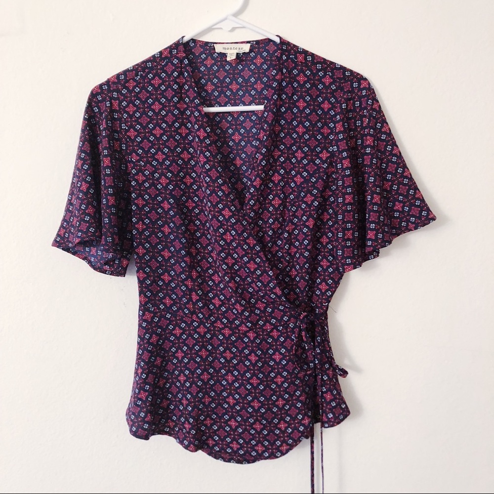 Patterned wrap/tie front blouse
